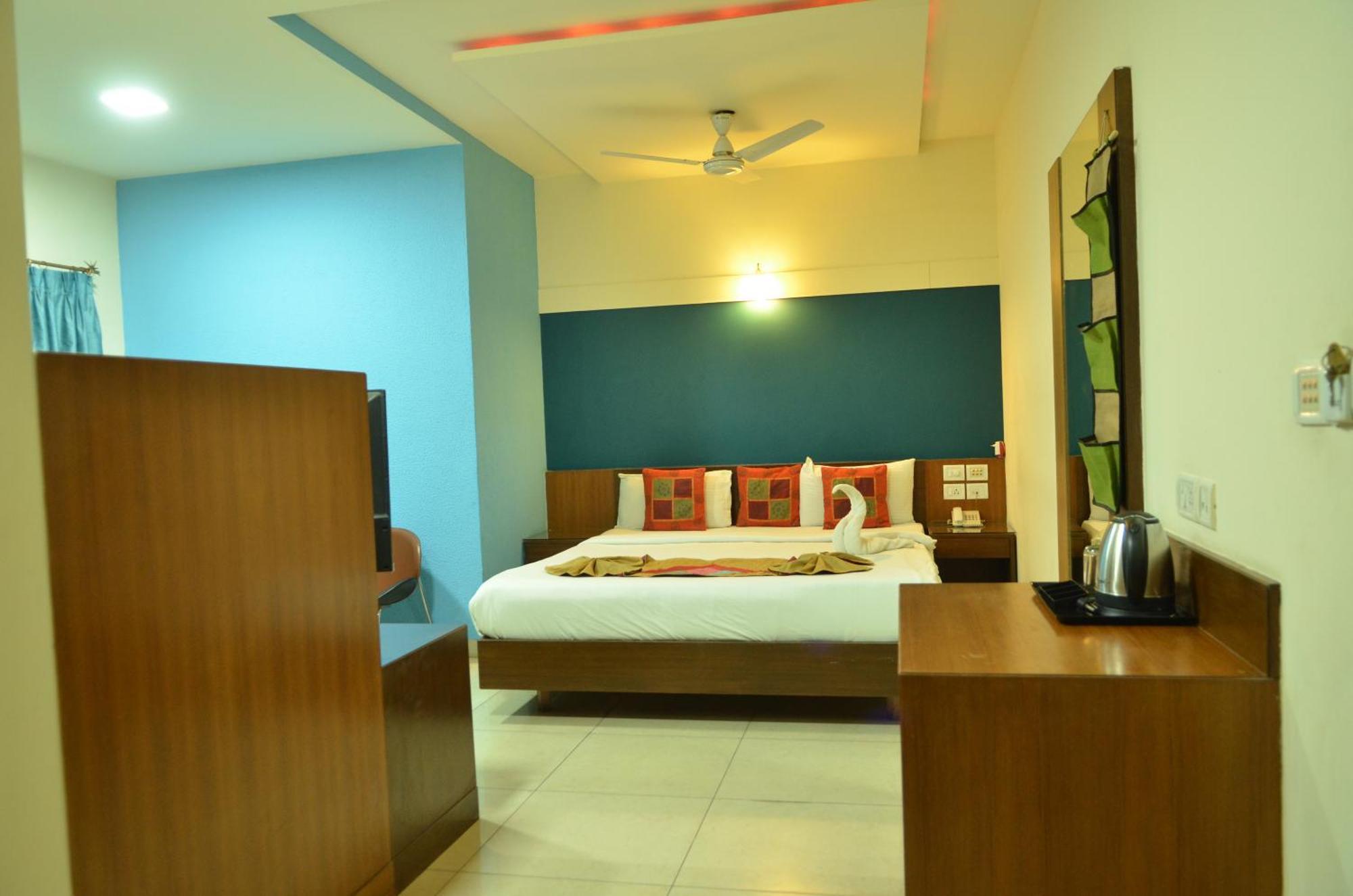 بنغالور Cubbon Suites - 10 Minute Walk To Mg Road, Mg Road Metro And Church Street المظهر الخارجي الصورة